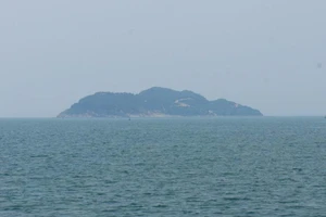 Xác minh người tung tin đổ chất thải xuống Vũng Áng