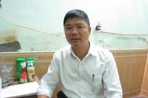 Vợ chồng giáo viên nhặt 36 triệu đồng trả lại người rơi