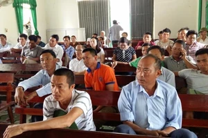 Lại đến Trạm thu phí Cầu Rác bị phản ứng