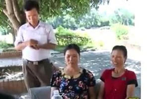 Đoạn kết bất ngờ của người phụ nữ bị gí dao vào cổ 