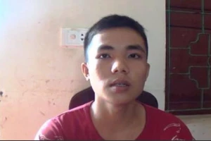 Từ vết cắt của cậu bé 14 tuổi, kẻ cướp xe ôm lộ diện