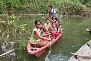 Huyện xin lỗi và chi trả gần 5,7 tỉ đồng cho học sinh 