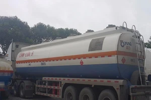 2 triệu lít xăng giả đã bán cho khách hàng dùng