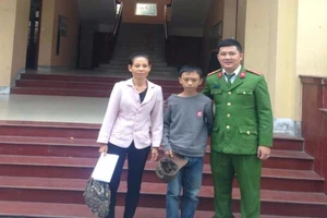 Bé trai 12 tuổi đạp xe đi thăm chú, lạc 250 cây số