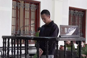 Mượn ô tô có gắn định vị nên bị phát hiện chiếm đoạt