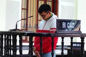 Trộm tiền trong thẻ ATM người Hàn Quốc, lĩnh 3 năm tù