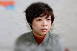 Cô giáo thuê xe hơi rồi mang đi cầm