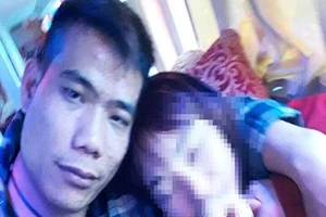 Bị bắt khi đang nằm cùng người yêu trong khách sạn