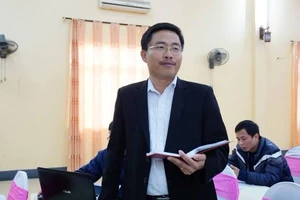 'Dân mua thuốc vô tội vạ vì... nghèo và ý thức kém'