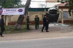 Nổ lớn lúc nửa đêm, cây ATM bị phá hủy