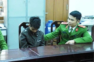 Án mạng từ việc chê nhau hát dở trong đám cưới