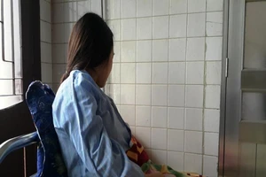 Vụ bắt cô giáo quỳ: Khởi tố phụ huynh tội làm nhục