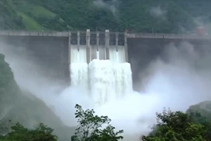 Hỏa tốc lệnh thủy điện Bản Vẽ xả lũ từ 340-1.000 m3/giây