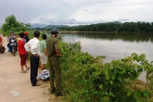 Thi thể thiếu tá quân đội nghỉ hưu trên sông