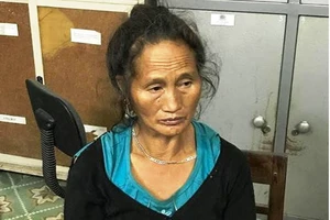 Vợ chồng sắm súng tổ chức bán ma túy tại nhà