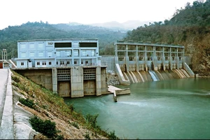 'Còm' sai trên Facebook, 1 kỹ sư bị phạt 12,5 triệu đồng