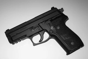 Súng nổ lúc chiều tối, 1 người đi đòi nợ tử vong