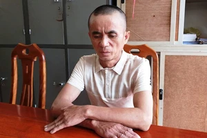 Khởi tố người đàn ông dâm ô bé gái 15 tuổi