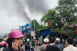 Cháy quán Coffee karaoke, người dân hốt hoảng 