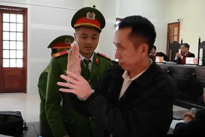 Thầy giáo bị tuyên án tử hình rút đơn xin giảm án