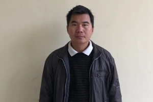 Làm giả ủy nhiệm chi của công ty để chiếm đoạt tiền