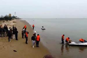 Nam sinh lớp 6 đuối nước thương tâm khi lội bắt cáy ở biển