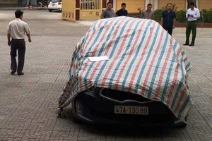 Khởi tố bị can tài xế chống người thi hành công vụ 