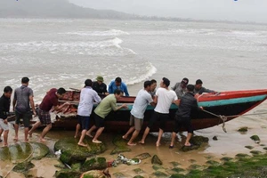 Cha tử vong, con đang mất tích trên biển