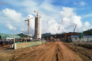 7 năm làm chưa xong 7,3 km đường, vì sao?