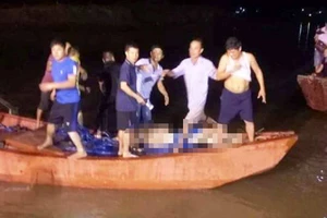 Tắm sông sau khi đá bóng, 2 học sinh bị đuối nước tử vong 