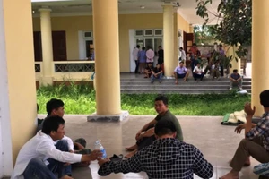 Cầm dao sang đám giỗ đâm tử vong đối thủ