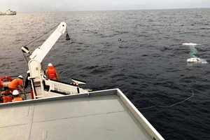 Đưa thợ lặn giỏi ra biển tiếp tục tìm 9 ngư dân mất tích