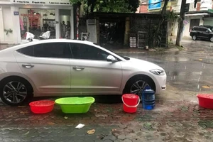 Vì sao mưa lụt nhưng toàn TP Vinh bị cắt nước máy?