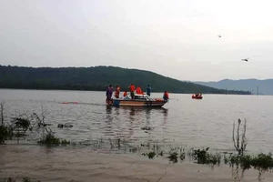 2 người tử vong do lật thuyền trong mưa lũ ở Hà Tĩnh 