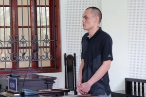 Kẻ liều lĩnh lao xe vào cảnh sát bị truy tố tội giết người