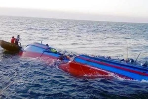 Chìm tàu trên biển, 9 thuyền viên mất tích