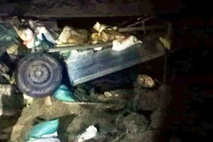 Xe chở lúa lật xuống vực, 1 người tử vong