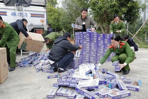 Chặn đứng vụ chở 10.000 bao thuốc lá lậu ra Hà Nội 