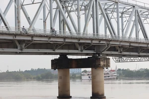 Thiếu tá cứu người cầu Bến Thủy: Tôi không kịp nghĩ an toàn 