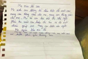 Mẹ bỏ rơi con cùng tờ giấy ghi dòng chữ 'mẹ ngàn lần xin lỗi'