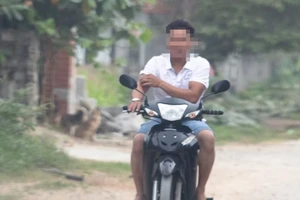 Người đăng Facebook 'thằng nào dám phạt tao' bị phạt 300.000 