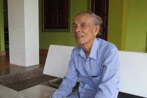 Người nghèo, thương binh nhường tiền hỗ trợ từ dịch COVID-19