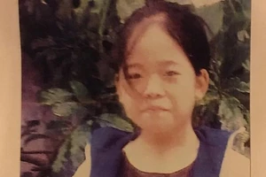  Nữ sinh 15 tuổi đi lạc được cưu mang ở Hà Nội 