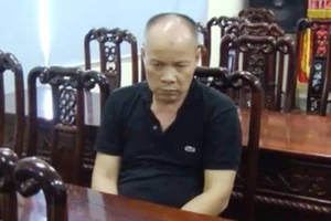 Thu súng và nhiều đạn trong nhà kẻ lái ô tô chở nhiều ma túy