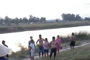 Ba học sinh rủ nhau tắm sông, một em 11 tuổi tử vong