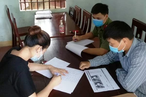 Cô gái trẻ bị triệu tập vì đăng tin sai về dịch COVID-19 