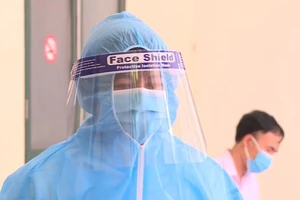 16 y sĩ bác sĩ từ Nghệ An vào Đà Nẵng chống COVID-19