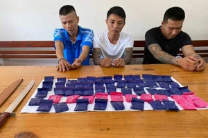 Rượt đuổi xe Fortuner 20km, nổ súng bắt ma túy