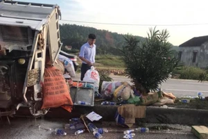 Giả mạo vợ tài xế của xe cứu trợ bị tai nạn để lừa tiền 