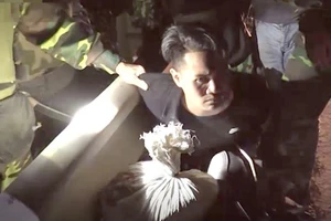 Liều lĩnh đi 'ship' cả bao tải thuốc lắc, heroin thì bị bắt 